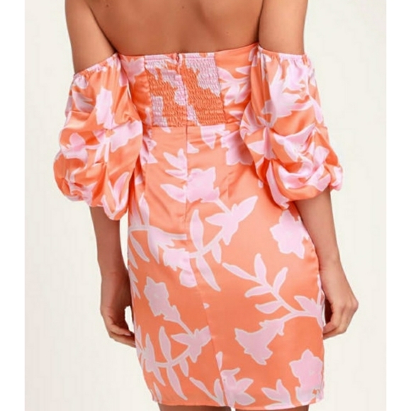 🌺NWT🌺Lulu's Floral Print Off the Shoulder Dress - Picture 4 of 7